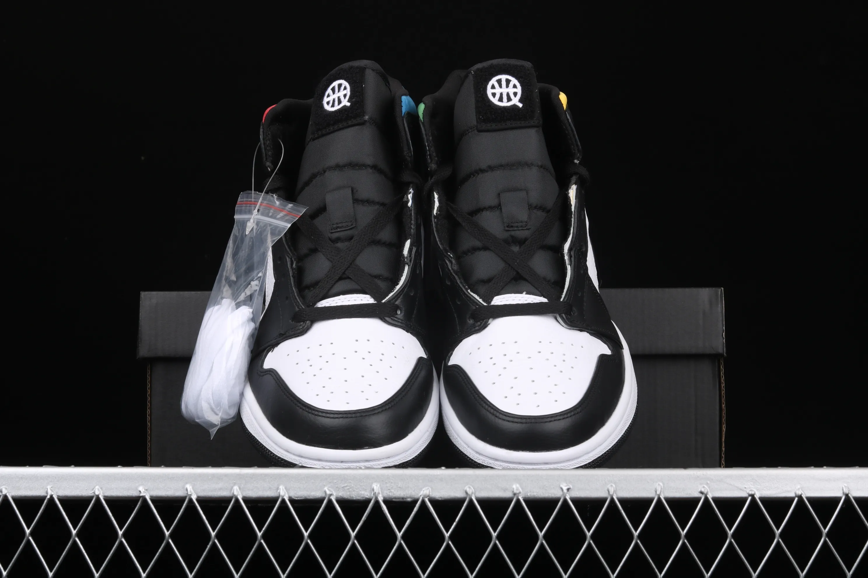 All categories Air Jordan Jordan series basketball shoes Air Jordan 1 Mid Air Jordan 1 Quai 54 Mid (2019) AJ1 Joe 1 China series French streetball four-color mandarin duck CJ9219-001